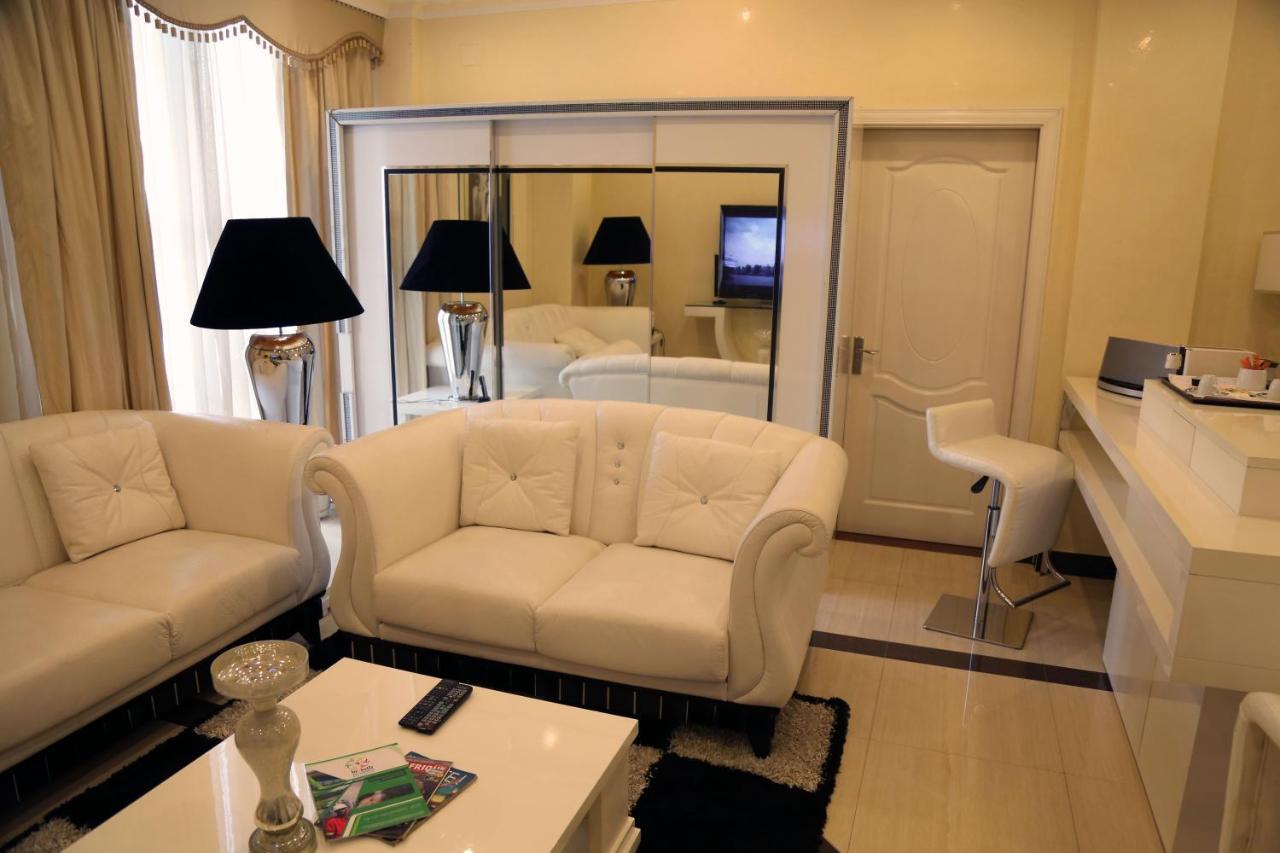 Hotel Amaritsah Brazzaville Buitenkant foto