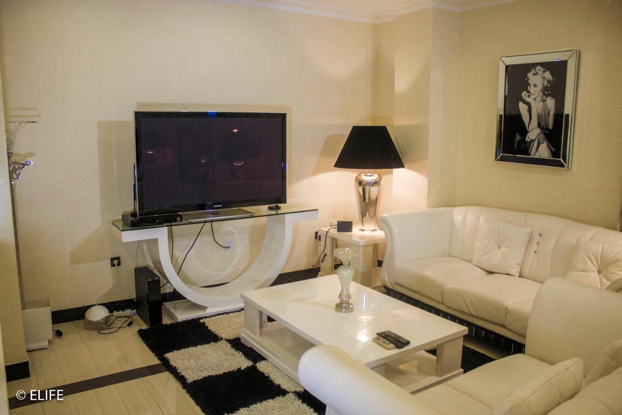 Hotel Amaritsah Brazzaville Buitenkant foto