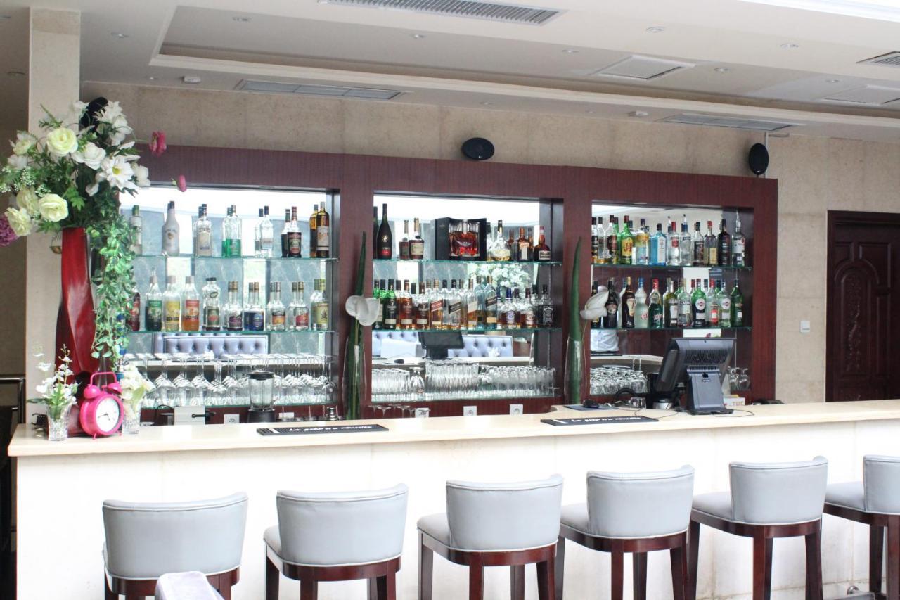 Hotel Amaritsah Brazzaville Buitenkant foto