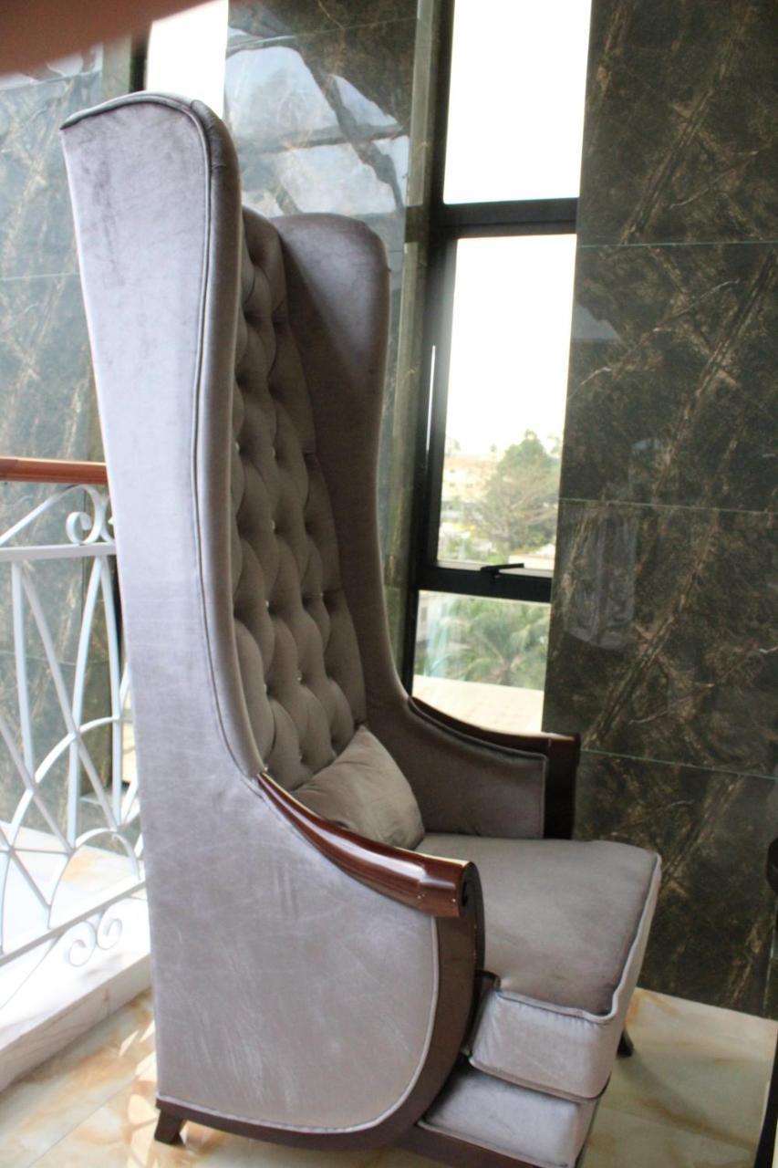 Hotel Amaritsah Brazzaville Buitenkant foto